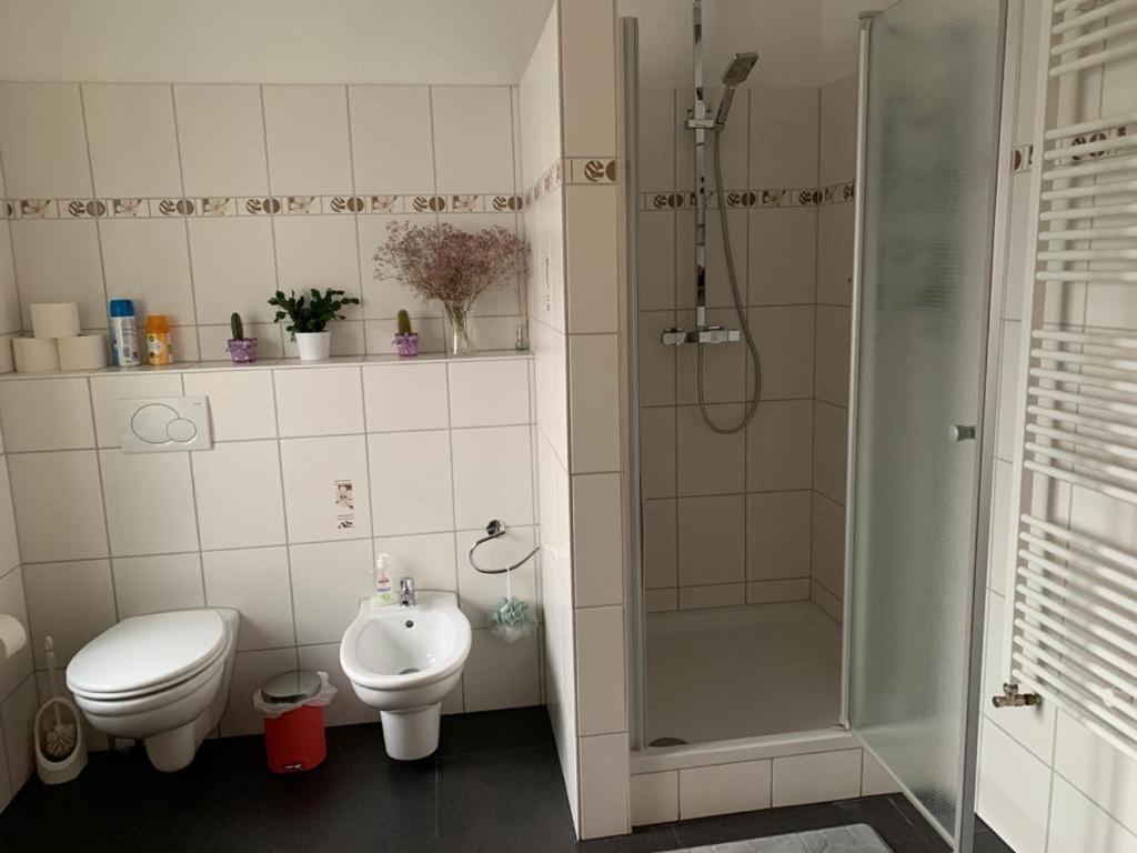 לוראך Guenstige Zimmer-Unterkunft Zimmer Mit Gemeinschaftsbad מראה חיצוני תמונה
